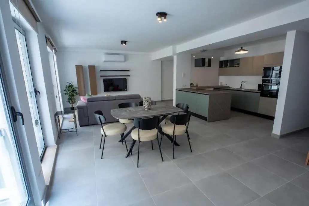 Modern Comfort In Sliema Location