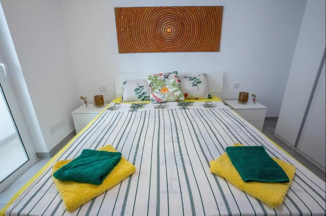 Modern Comfort In Sliema Location 0*,
